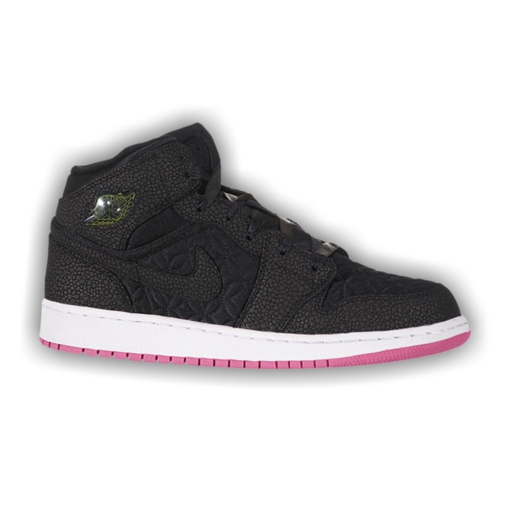 Jordan’s NIKE Air Jordan’s 1 Phat Black with pink soles size 4Y
